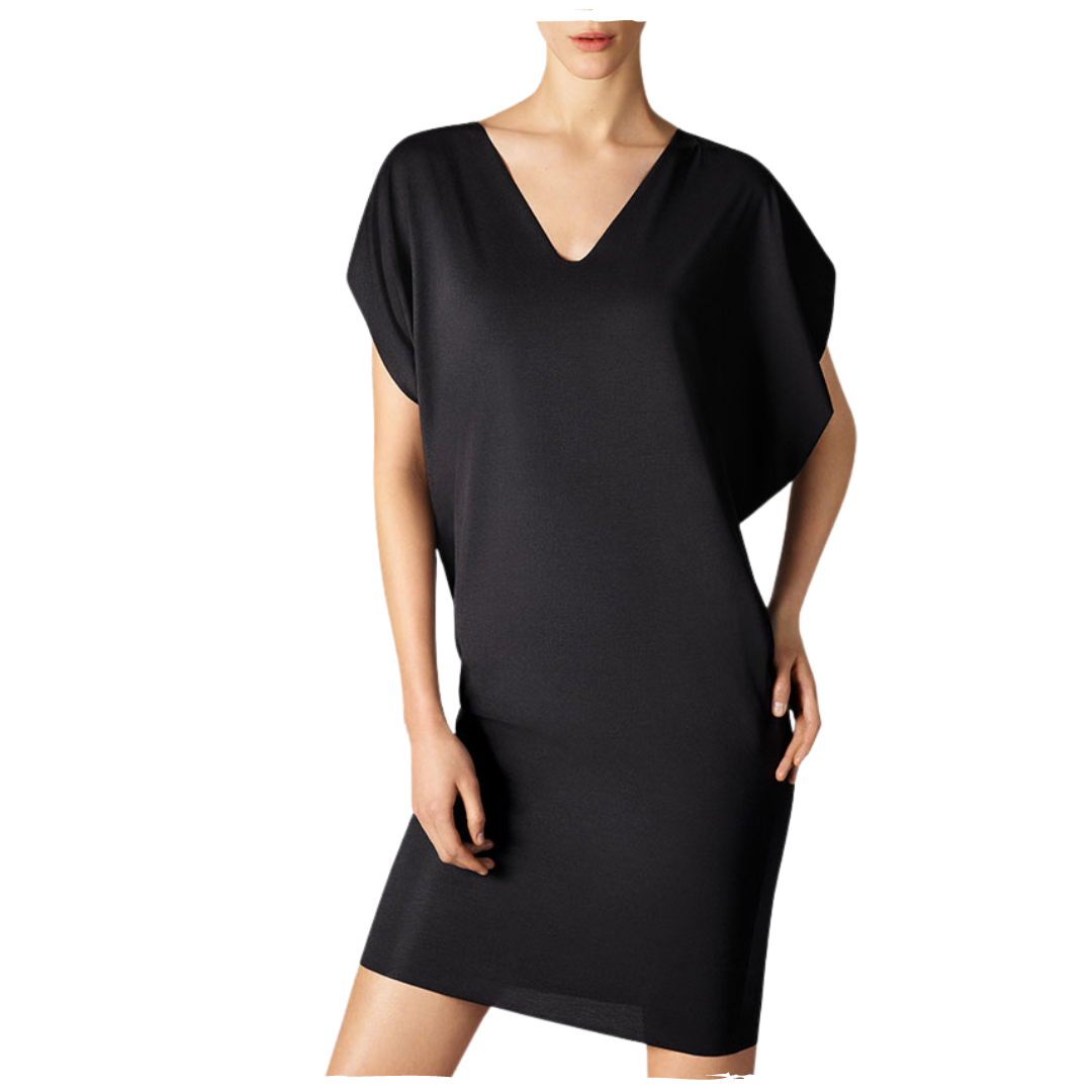 PURE PLUS DRESS AUSSCHNITT